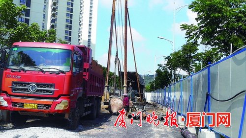 同安第一实验小学人行天桥工程开建 预计工期180天