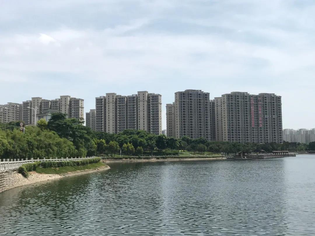 手握26万 我拿下集美89㎡湖景三房!