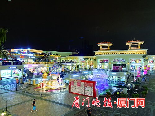 集美商业迎大发展 尚柏奥特莱斯被誉为