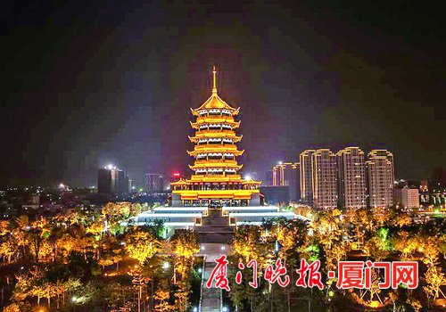 集美新城夜景尽收眼底!集美塔将成人文地标/夜游节点