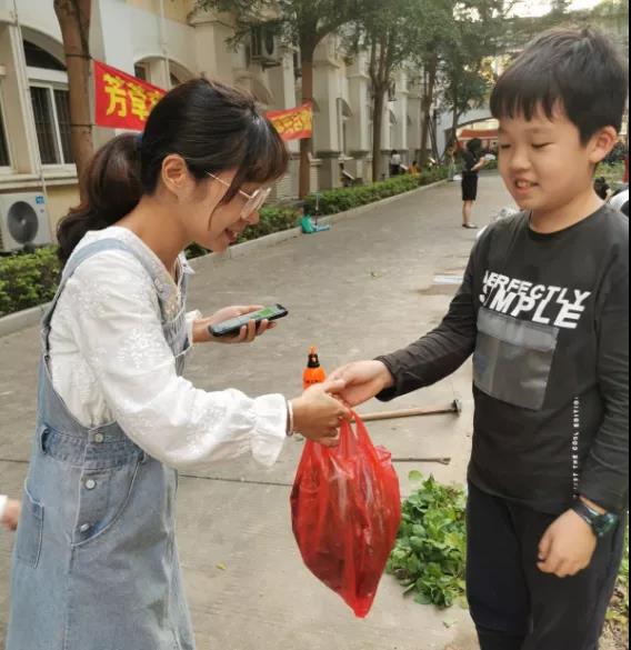 这是厦门哪个学校?极具烟火气!