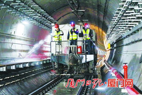 地铁3号线隧道春节