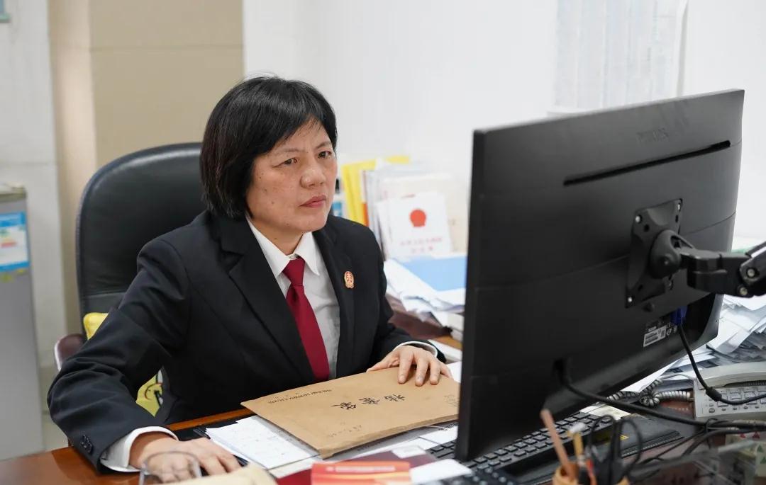 【教育整顿】英模榜样•海沧郭大侠，8年断了812件家务事!