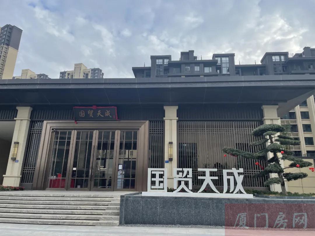 名校环绕/楼下地铁口! 厦门这个现房热盘 卖一套少一套