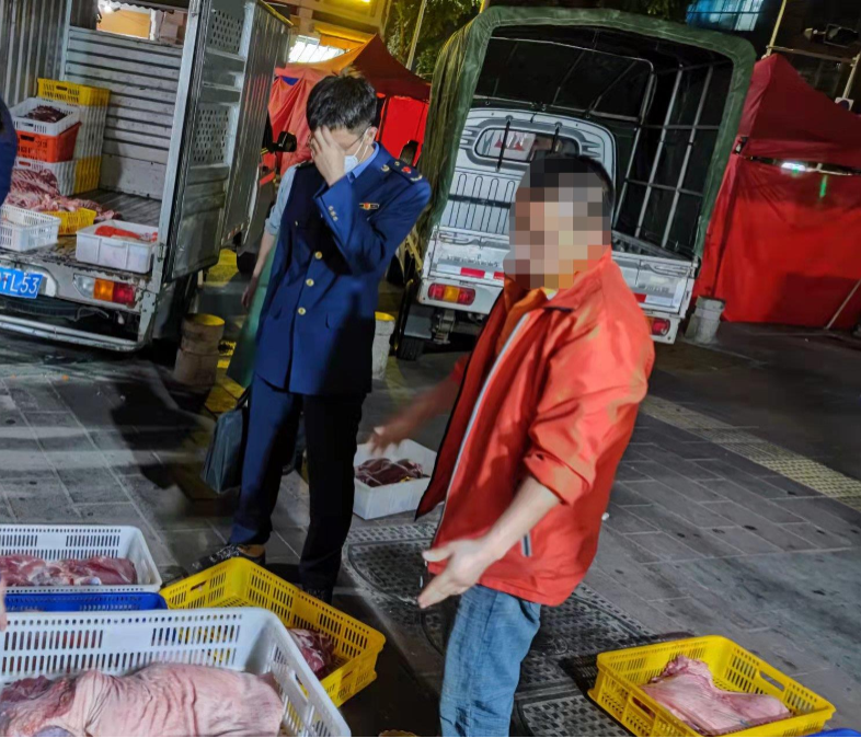 突袭!厦门查获1.3吨...