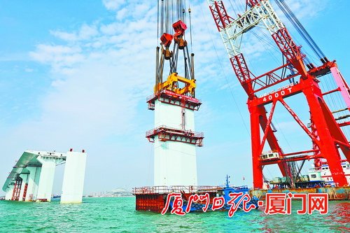 翔安大桥完成最后一件中节墩台吊装 预计2023年通车